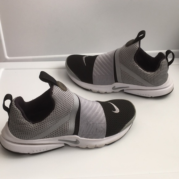 Nike sock structure knitted slip ons sneakers - Picture 7 of 8